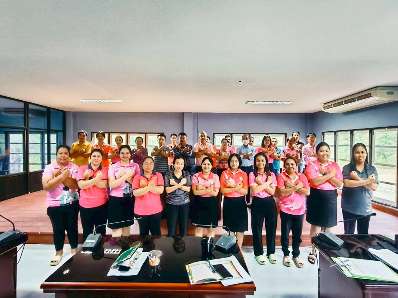 นายกองค์การบริหารส่วนตำบลลำภี ได้มีจัดประชุมข้าราชการและพนักงานเจ้าหน้าที่ เพื่อให้ความรู้ ส่งเสริมคุณธรรม จริยธรรม และร่วมแสดงสัญลักษณ์การต้านทุจริต