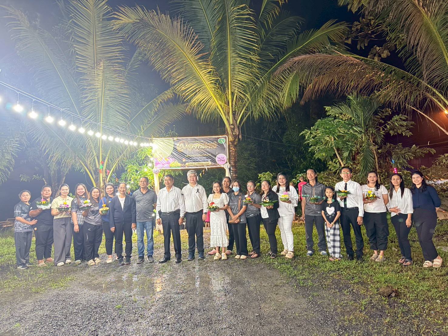 อบต.ลำภี จัดโครงการสืบสานงานประเพณีลอยกระทง ประจำปี 2568 วันที่ 5 พฤศจิกายน 2568
ณ ลานสนามกีฬาต้านภัยยาเสพติด ม.6
 ต.ลำภี อ.ท้ายเหมือง จ.พังงา